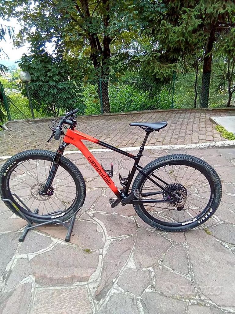 Used Cannondale Scalpel HT Carbon 4 2022 2022 Mountainbike, Red, 29 — image 2 of 5