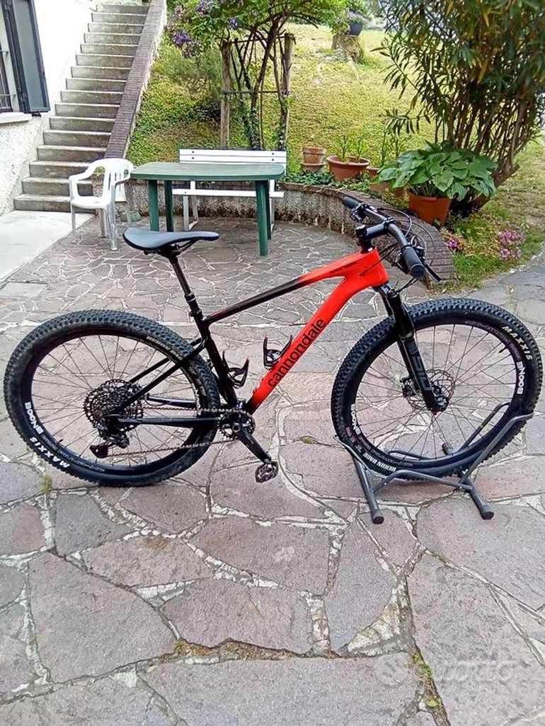 Used Cannondale Scalpel HT Carbon 4 2022 2022 Mountainbike, Red, 29 — image 1 of 5