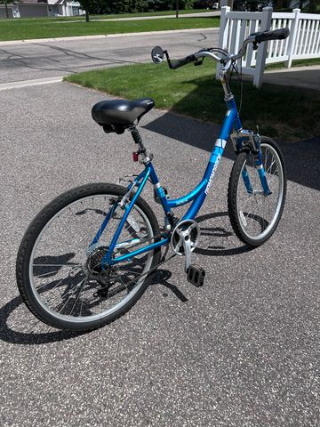 Used Diamondback Serene Classic 2017 2017 Urban, Blue — image 1 of 11
