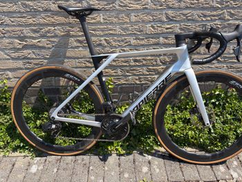 Used Lapierre Xelius DRS 8.0 AXS 2025 2025 Road & Gravel, Light Gray — image 9 of 14