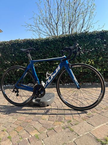 Used Fuji Transonic 2.7 2017 2017 Road & Gravel, Blue — image 2 of 3