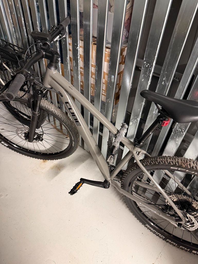 Used CUBE Reaction Other Shimano - Mountainbike 2026 Mountainbike, Light Gray — image 3 of 3
