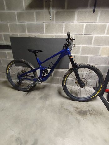 Used Trek Slash 8 Gen 5 2023 2023 MTB