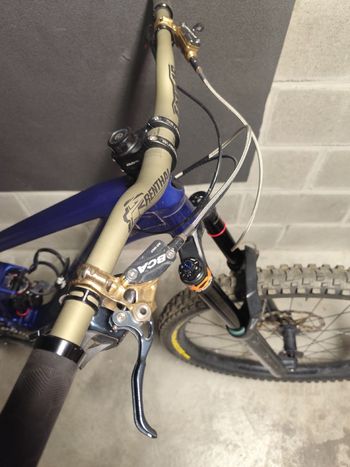 Used Trek Slash 8 Gen 5 2023 2023 Mountainbike, Blue, 29 — image 5 of 6