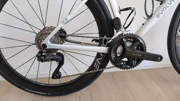 Used Evolve Custom Shimano 105 Di2 2025 Road & Gravel, Light Gray — image 3 of 5