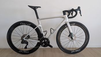 Used Evolve Custom Shimano 105 Di2 2025 Road & Gravel