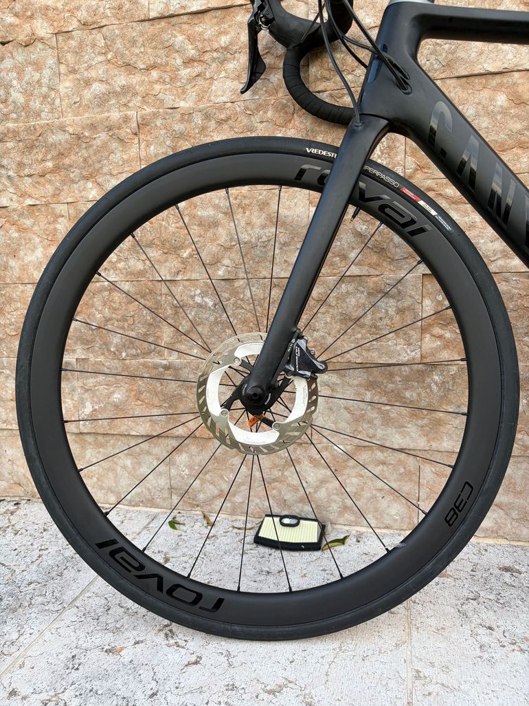 Used Canyon Endurace CF SL Disc 8.0 SL 2022 2022 Road & Gravel, Black — image 6 of 6