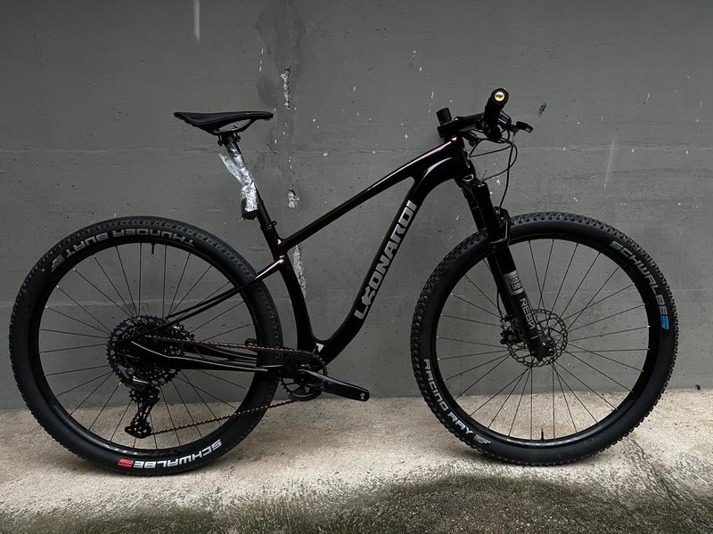 Used Leonardi Racing Custom Shimano Deore XT 2023 Mountainbike, Purple — image 2 of 3