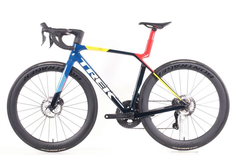 Used Trek Madone SLR 7 Gen 8 2025 2025 Road & Gravel, Blue — image 2 of 12