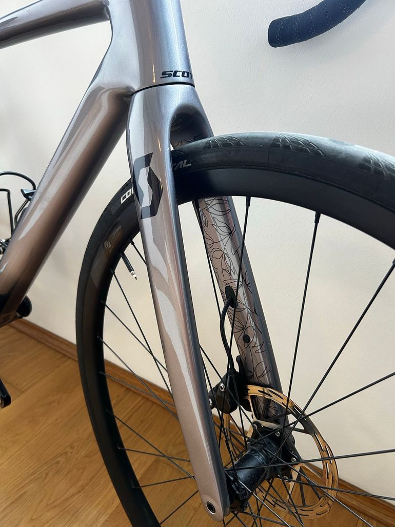 Tweedehands Scott Contessa Addict 15 2022 2022 Road & Gravel — afbeelding 4 van 7