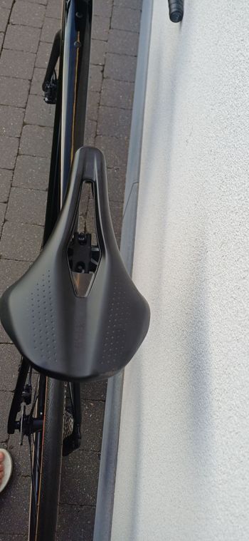 Used BMC Roadmachine 01 FIVE 2023 2023 Road & Gravel, Black — image 12 of 12