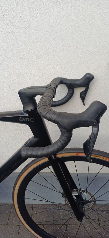 Used BMC Roadmachine 01 FIVE 2023 2023 Road & Gravel, Black — image 11 of 12