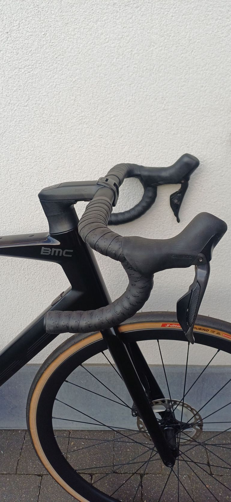 Used BMC Roadmachine 01 FIVE 2023 2023 Road & Gravel, Black — image 11 of 12