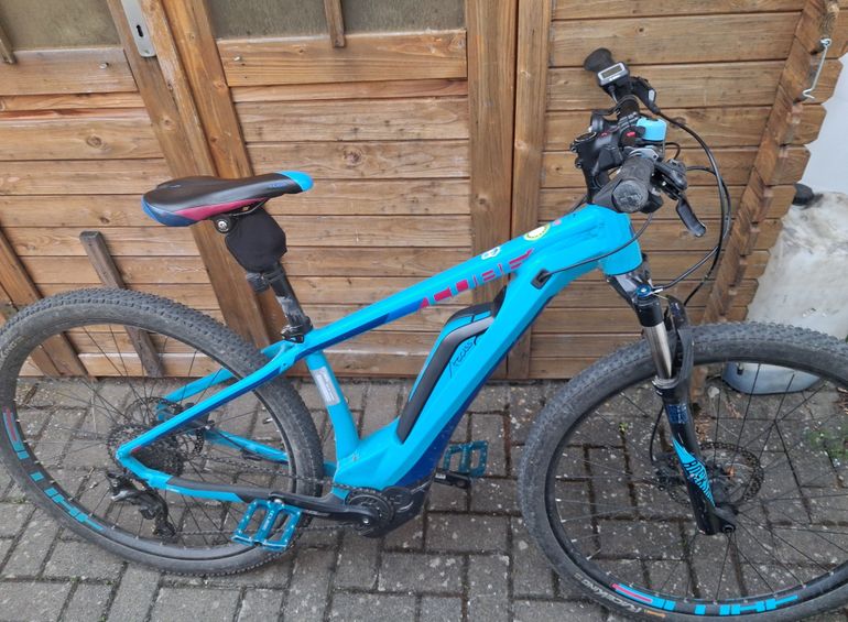 CUBE ACCESS HYBRID Race 500 2019 2019 Mountainbike de segunda mano, Azul — imagen 1 de 9