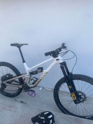 Tweedehands Canyon Torque CF CLLCTV FW 2022 2022 Mountainbike — afbeelding 6 van 6