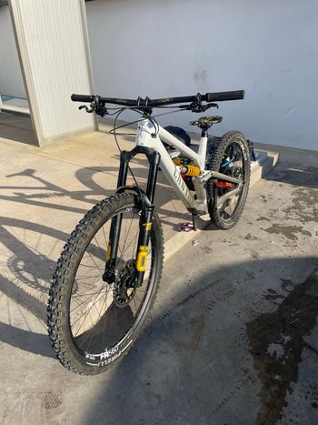 Used Canyon Torque CF CLLCTV FW 2022 2022 Mountainbike, White, 29, 27.5 — image 2 of 6