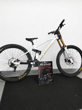 Used Mondraker SUMMUM R 2023 2023 Mountainbike, White, 29 — image 3 of 3