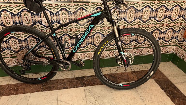 Used Orbea Alma Shimano Deore 2016 Mountainbike, Black — image 2 of 6
