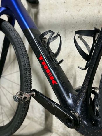 Used Trek Checkpoint SL 6 AXS Gen 3 2025 2025 Road & Gravel, Blue — image 4 of 10