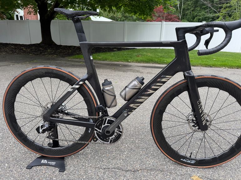 Used Canyon Aeroad CFR AXS 2024 2024 Road & Gravel, Black — image 1 of 10