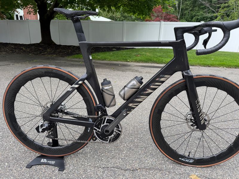 Used Canyon Aeroad CFR AXS 2024 2024 Road & Gravel