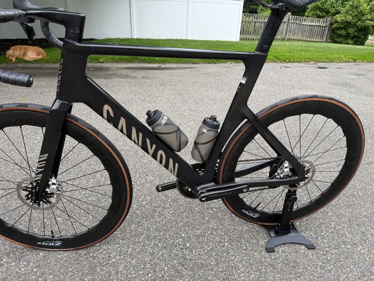Used Canyon Aeroad CFR AXS 2024 2024 Road & Gravel, Black — image 2 of 10