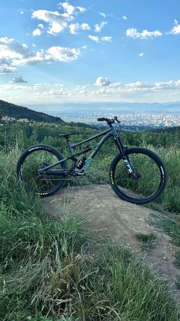Used Specialized Status Single Speed / Fixed Gear 2023 Mountainbike, Light Gray — image 3 of 3