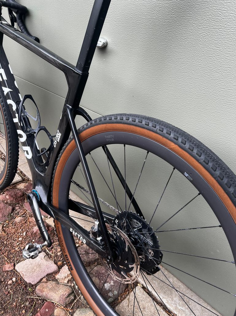 Used Factor Ostro Gravel - SRAM Red w/ Power Meter 2024 2024 Road & Gravel, Black — image 8 of 8
