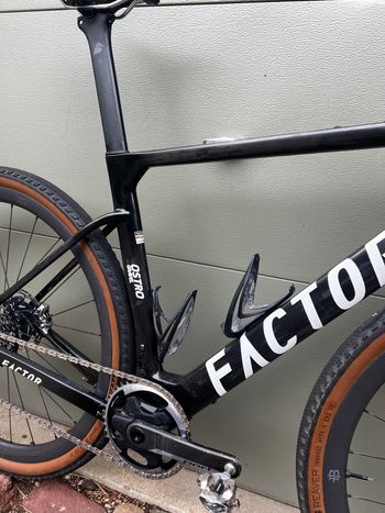 Used Factor Ostro Gravel - SRAM Red w/ Power Meter 2024 2024 Road & Gravel, Black — image 5 of 8