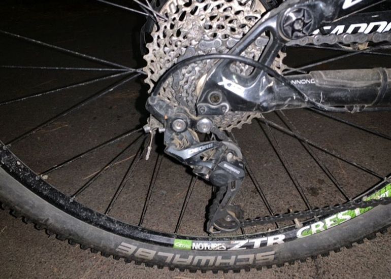 Used Cannondale Jekyll Shimano Deore XT 2014 Mountainbike, Green — image 5 of 5