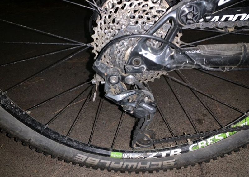 Used Cannondale Jekyll Shimano Deore XT 2014 Mountainbike, Green — image 5 of 5