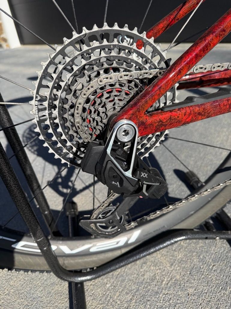 Used Specialized S-Works Epic 8 EVO - SRAM XX AXS, RockShox Ultimate 2026 2026 Mountainbike, Red, 29 — image 4 of 13
