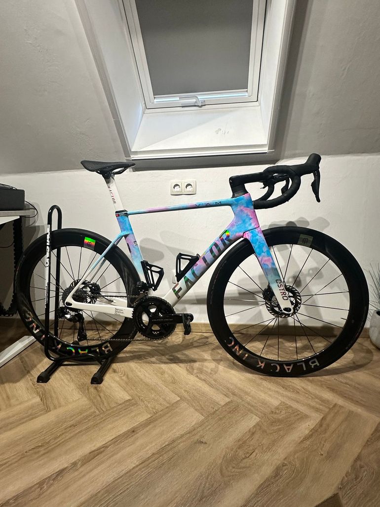 Brugt Factor Ostro Shimano Dura Ace Di2 2025 Road & Gravel — billede 1 af 10