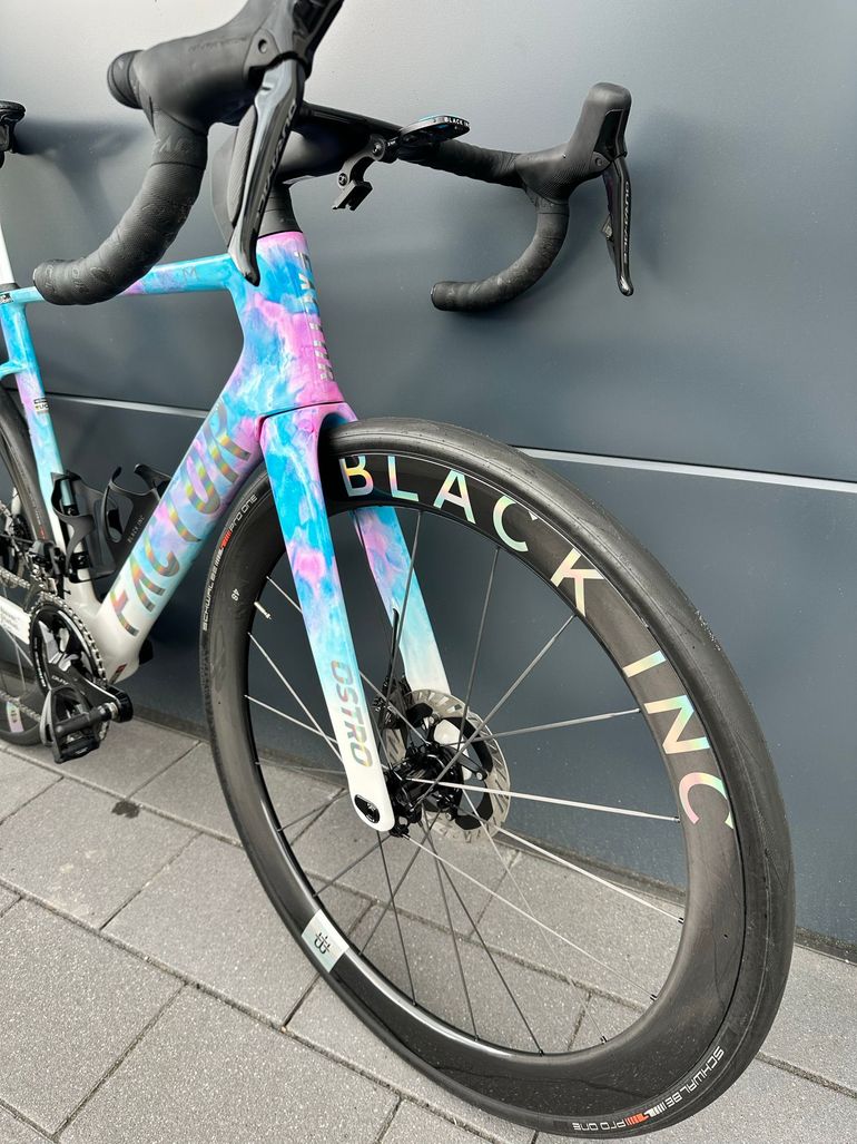 Brugt Factor Ostro Shimano Dura Ace Di2 2025 Road & Gravel — billede 7 af 10