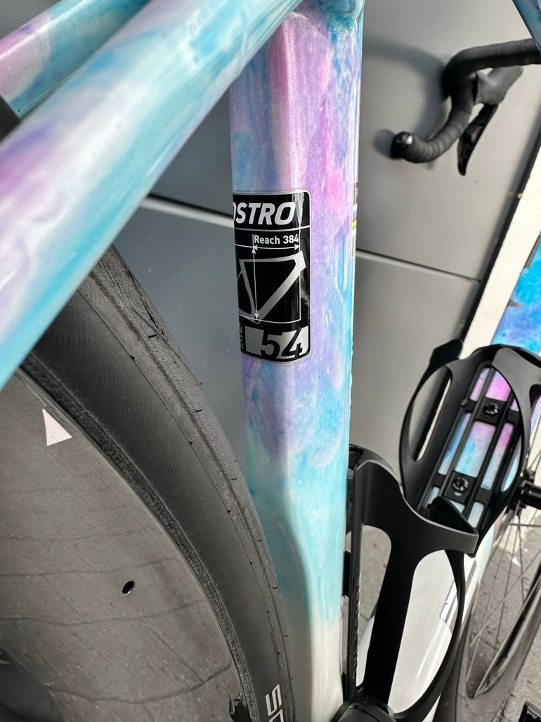 Brugt Factor Ostro Shimano Dura Ace Di2 2025 Road & Gravel — billede 10 af 10
