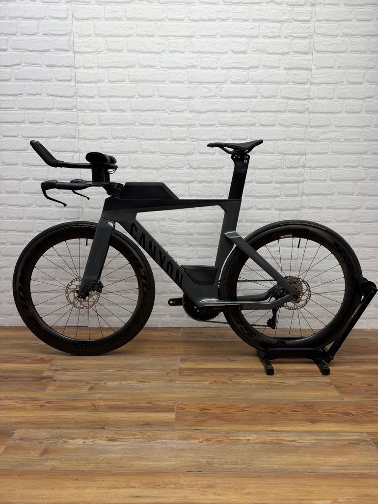 Used Canyon Speedmax CF 7 Di2 2024 2024 Road & Gravel, Light Gray — image 6 of 8