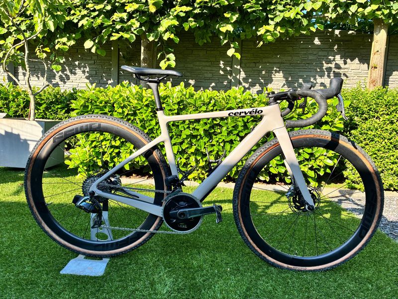 Used CERVELO ASPERO Custom SRAM Red eTap AXS 2025 Road & Gravel