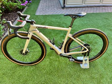 Gebrauchtes CERVELO ASPERO Custom SRAM Red eTap AXS 2025 Road & Gravel, Hellgrau — Bild 2 von 6