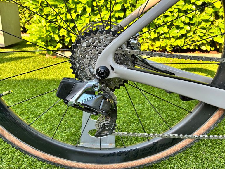 Gebrauchtes CERVELO ASPERO Custom SRAM Red eTap AXS 2025 Road & Gravel, Hellgrau — Bild 3 von 6