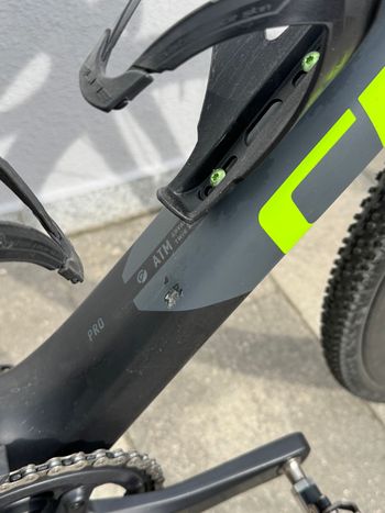 Used CUBE Cross Race Pro C:62 Custom Shimano Di2 Garbarku ZIPP InPeak 2020 Road & Gravel, Light Gray — image 11 of 12