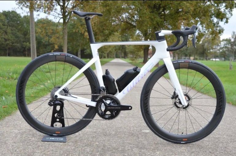 Brugt Wilier Filante SLR ID2 SHIMANO DURA ACE Di2 R9270 2025 2025 Road & Gravel — billede 1 af 19