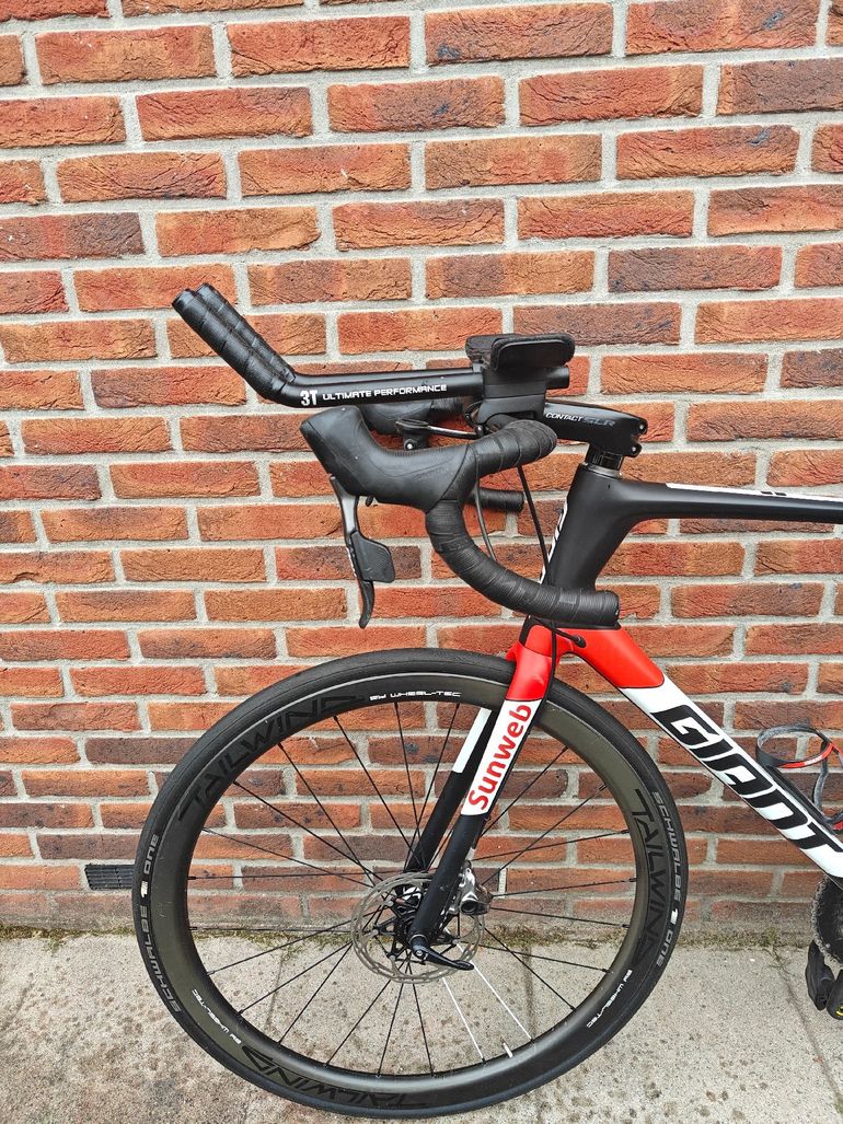 Used Giant Tcr advanced SRAM Red eTap 2019 Road & Gravel, Black — image 13 of 14