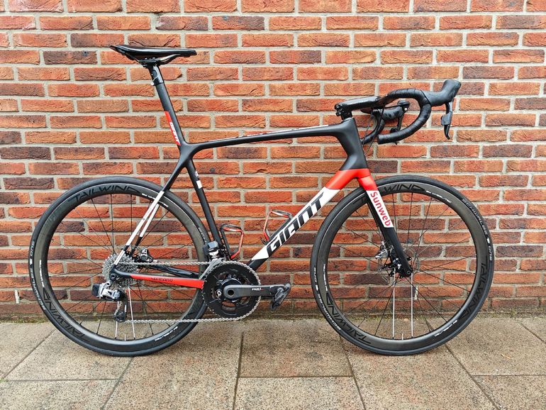 Used Giant Tcr advanced SRAM Red eTap 2019 Road & Gravel, Black — image 1 of 14