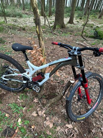 Used Commencal RACE KIT SUPREME SRAM X01 Eagle AXS 2021 Mountainbike, White — image 4 of 6