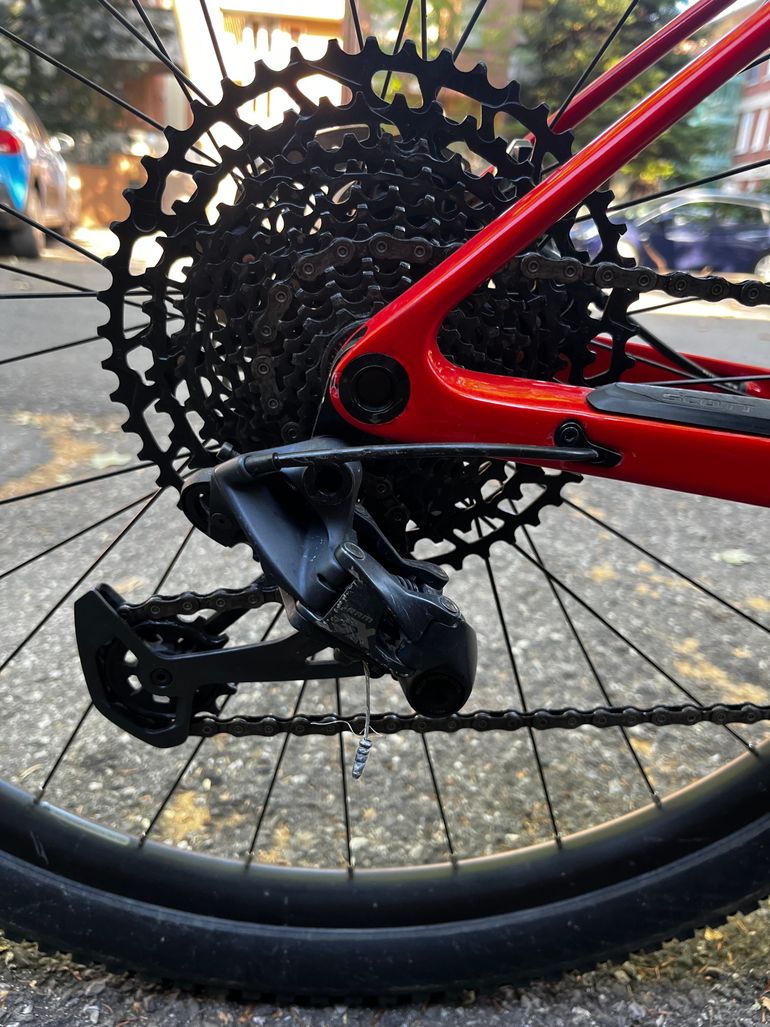 Used Scott Scale 940 2021 2021 Mountainbike, Red, 29 — image 3 of 4