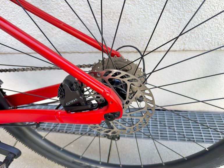 Used Giant Revolt 1 2022 2022 Road & Gravel, Red — image 12 of 16
