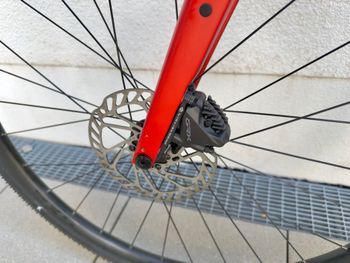 Used Giant Revolt 1 2022 2022 Road & Gravel, Red — image 11 of 16