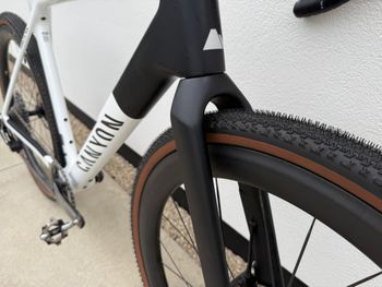 Used Canyon Grail CF SLX 8 AXS 2026 2026 Road & Gravel, White — image 3 of 5