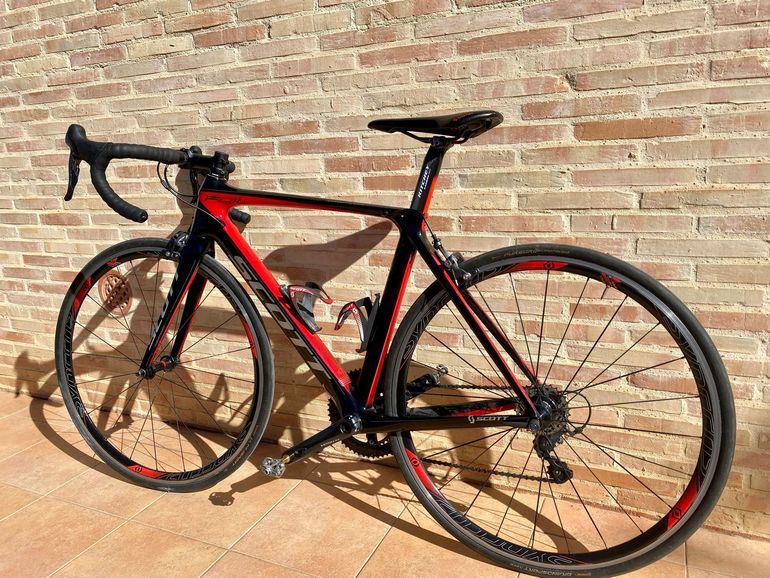 Used Scott Foil Shimano Ultegra 2016 Road & Gravel, Red — image 11 of 12