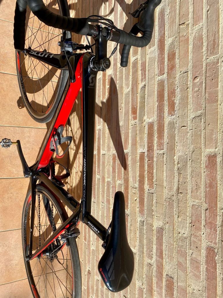 Used Scott Foil Shimano Ultegra 2016 Road & Gravel, Red — image 10 of 12